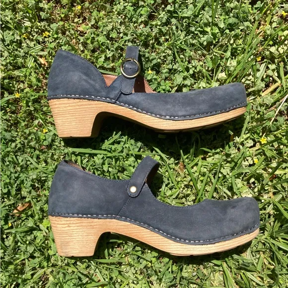 Dansko Suede Missy Mary Jane Clogs Womens 9.5/10 EU 40 Dark Gray Nubuck Leather