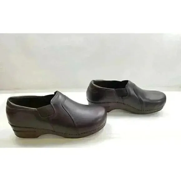 Dansko Tatum Oiled Full Grain black size 8.5 NIB Brand New excellant