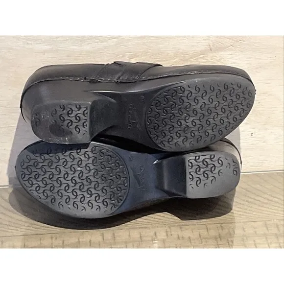 dansko womens Black leather clogs shoes slip on size 40 US 9.5 or 10 Tamara