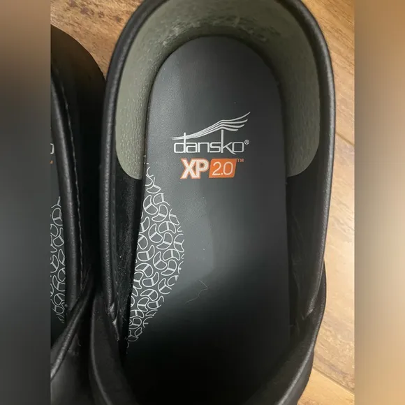 Dansko Womens Black Waterproof Clogs XP 2.0 Like New size37 - 7, 7.5 Retail $150
