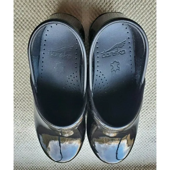 Dansko Womens Cabrio Closed Toe Clogs Black Patent Size 36 US 5.5 406-020202