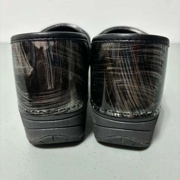 Dansko Women's Clogs Slip On Nursing Shoes Comfort 38 EU/ 7.5-8 US Black Silver