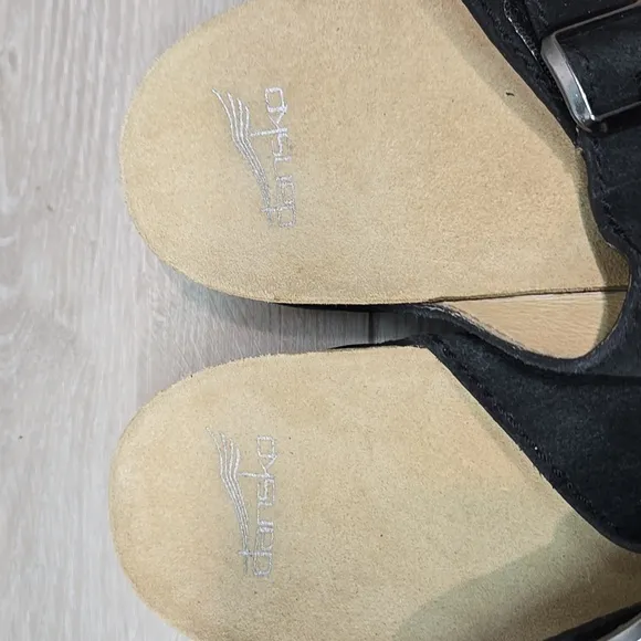 Dansko Women's Dayna Black Suede Sandals Shoes Sz 39/8.5-9