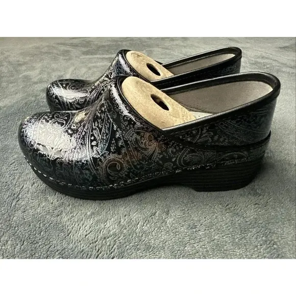 Dansko Women's LT Pro Clogs Shoes Paisley Patent Leather 2019 EU 36,  5.5-6 US