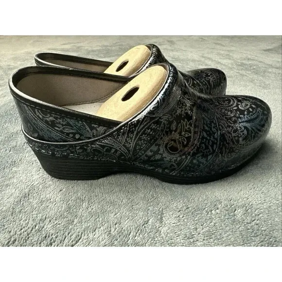 Dansko Women's LT Pro Clogs Shoes Paisley Patent Leather 2019 EU 36,  5.5-6 US