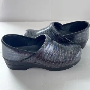 Dansko Women’s Professional Clogs in Linen Patent size 41