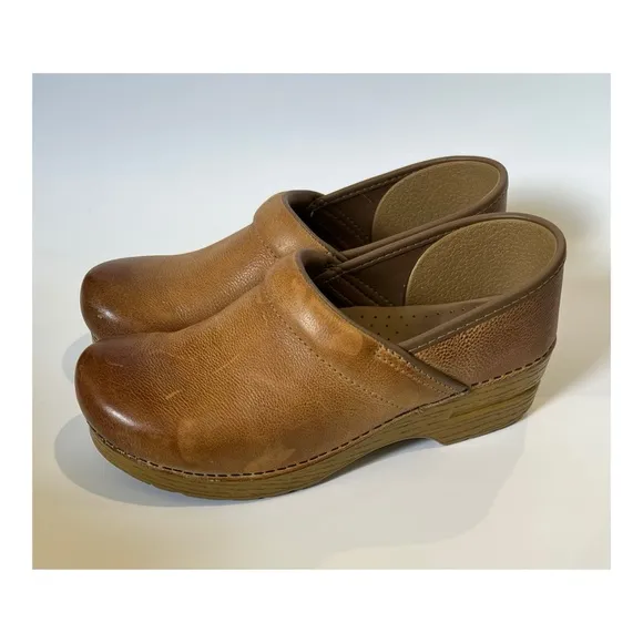 Dansko Women's Professional Clogs US 10 Honey Distressed