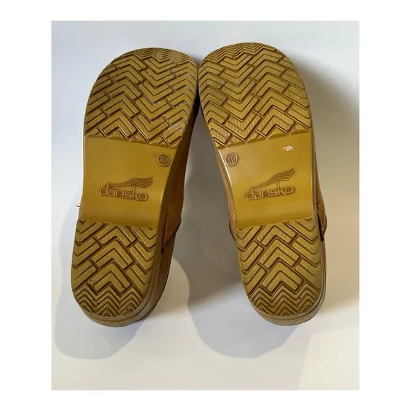 Dansko Women's Professional Clogs US 10 Honey Distressed
