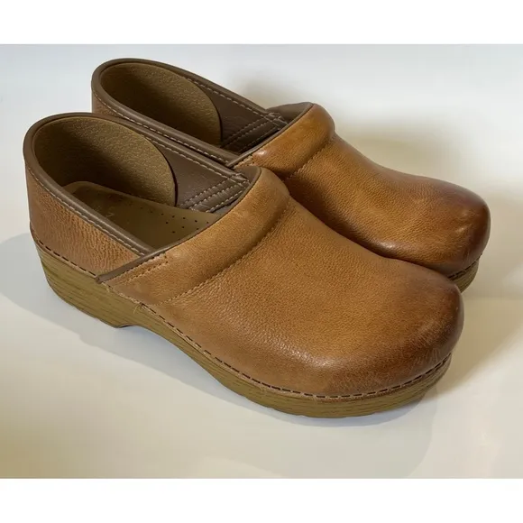 Dansko Women's Professional Clogs US 10 Honey Distressed