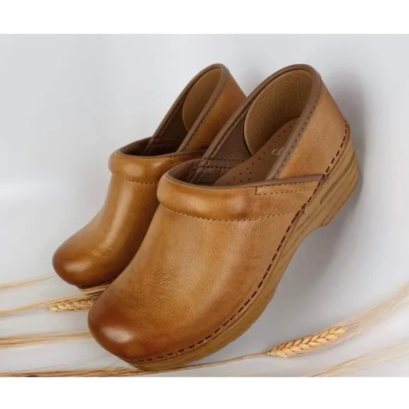 Dansko Women's Professional Clogs US 10 Honey Distressed