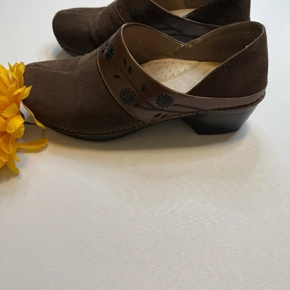 Dansko Women's Professional Pavan Brown Suede Nubuck Clogs Nurse  Work Size 40