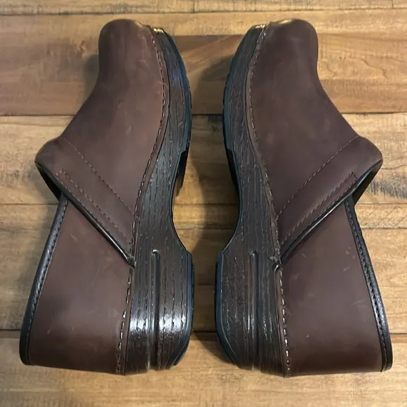 Dansko Women's ProfessionalXP Clog Cordovan Cabrio, EU 40