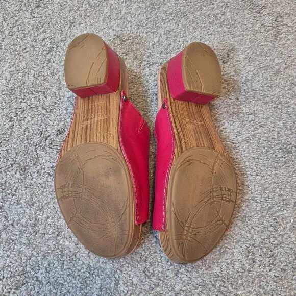 Dansko Women's Size 10 Sandals Raspberry Pink Open Toe Mule Clogs