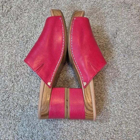 Dansko Women's Size 10 Sandals Raspberry Pink Open Toe Mule Clogs