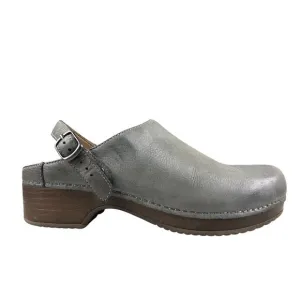 Dansko Women's Size 38 (7.5-8) Berry Pewter Grey Leather Slingback Clogs Mules