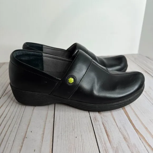 Dansko Work Wonders Size 40 US 9-9.5 Black Smooth Leather Slip On Clogs Shoes