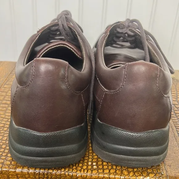 Dansko Wyatt Mens Mocha Brown Leather Oxford Size 10.5 or EU44