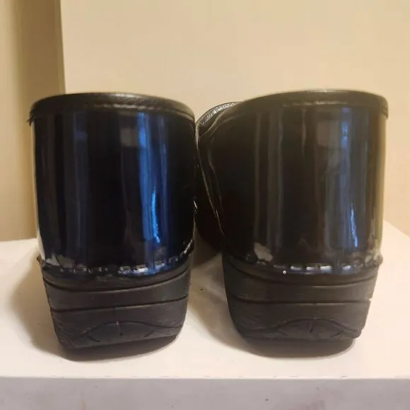 Dansko® XP 2.0 Metallic Blue Patent Leather Closed Back Clogs sz.10/40 Ret. $160