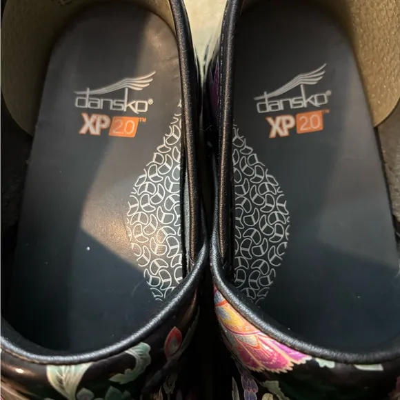 Dansko XP 2.0 Professional Clogs Black Floral Pattern Nursing Comfort Shoes SZ37