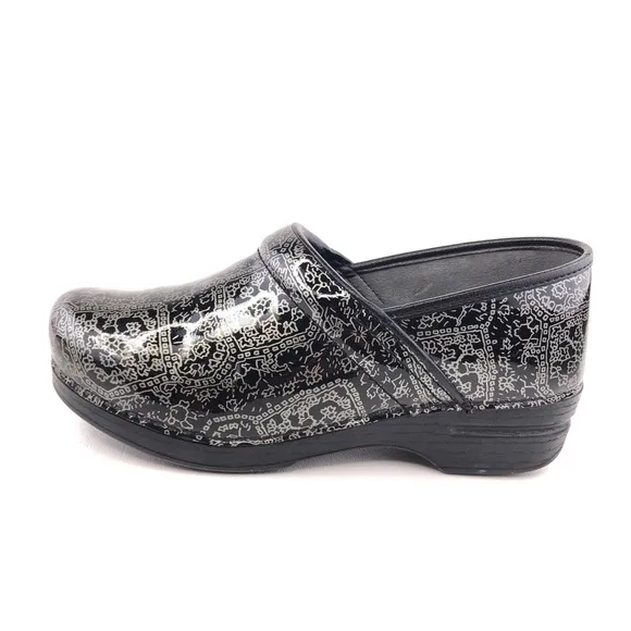 Dansko XP Patent Leather Professional Nurse Clogs EUR 40