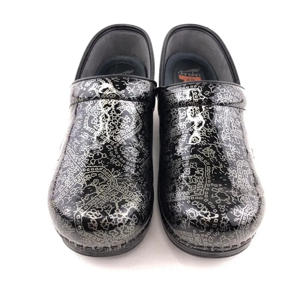 Dansko XP Patent Leather Professional Nurse Clogs EUR 40