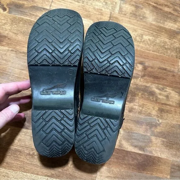 Dansko Black Leather Clogs Sz 40/9
