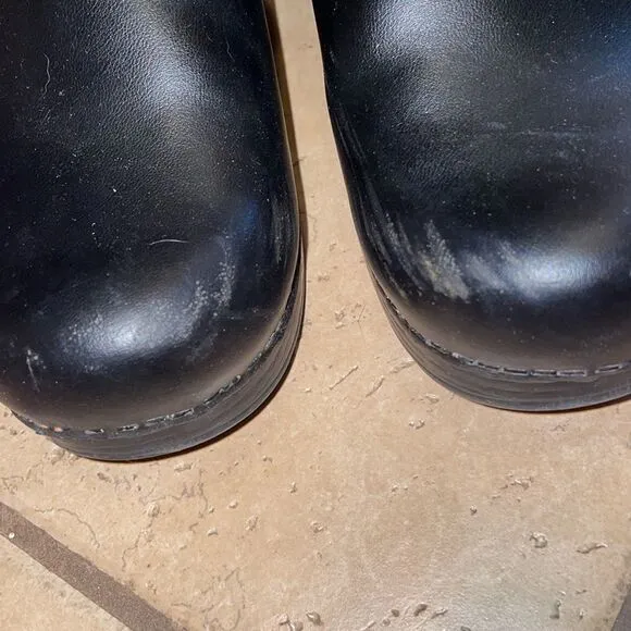 Dansko Matte Black Cabrio Clogs