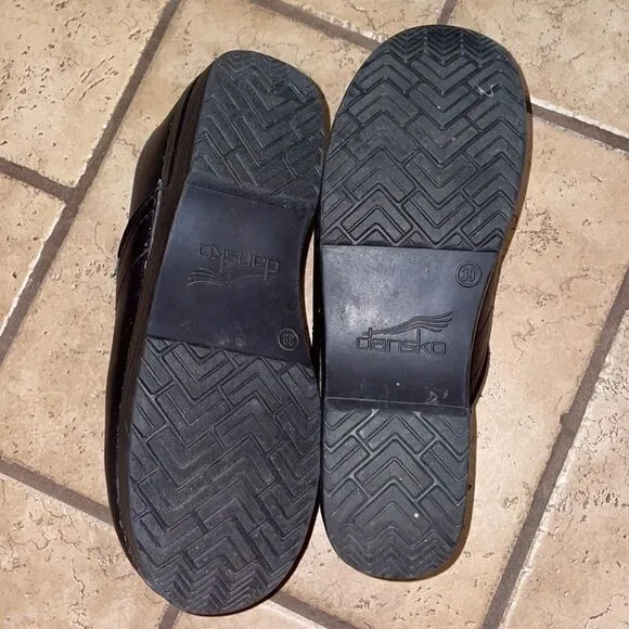 Dansko Matte Black Cabrio Clogs