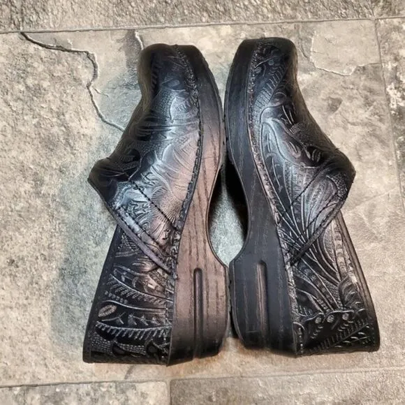 Dansko Professional Black Tooled Leather Stapled Slip-on Nursing Boho Clogs 40