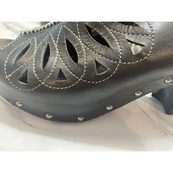 DANSKO Rowena Black Leather Platform Studded Clog Sandals  Size EU 40 US 9.5-10