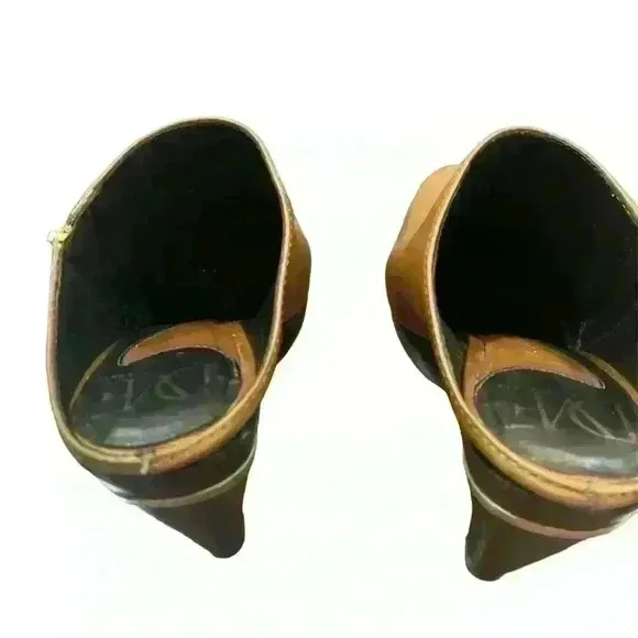 Diane von Furstenberg Brown Leather Clogs black wood Heel Size 7.5