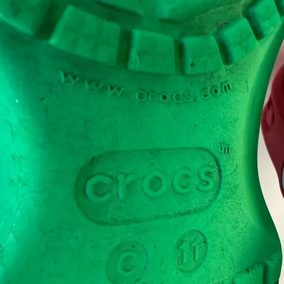 Disney Parks Holiday Crocs Kids Unisex C11 Clogs Mickey &amp; Friends