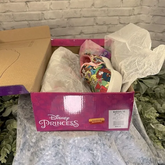 DISNEY PRINCESS - Pink Multicolor Princess Print Fashion Canvas Girls 3M🩷NIB&amp;NWT