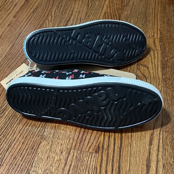 Disney X Native Minnie Mouse Water Shoes (NWT)