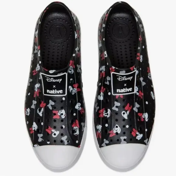 Disney X Native Minnie Mouse Water Shoes (NWT)