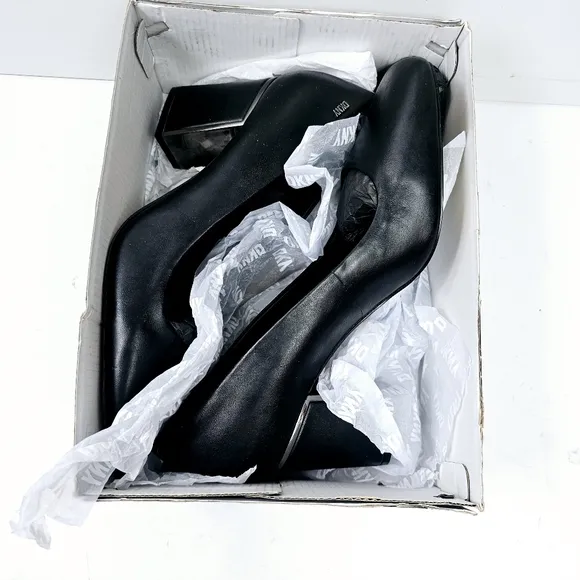 DKNY Celsa Black Leather Square Toe  Chunky Block Heel Pump Size 8.5 NIB NWT