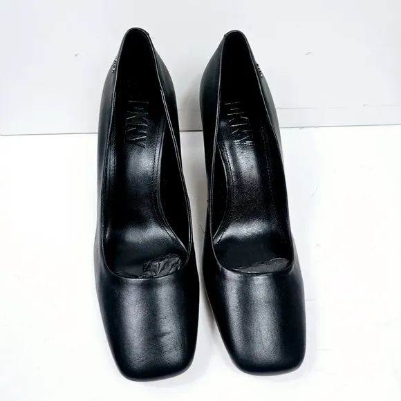 DKNY Celsa Black Leather Square Toe  Chunky Block Heel Pump Size 8.5 NIB NWT
