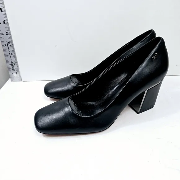 DKNY Celsa Black Leather Square Toe  Chunky Block Heel Pump Size 8.5 NIB NWT