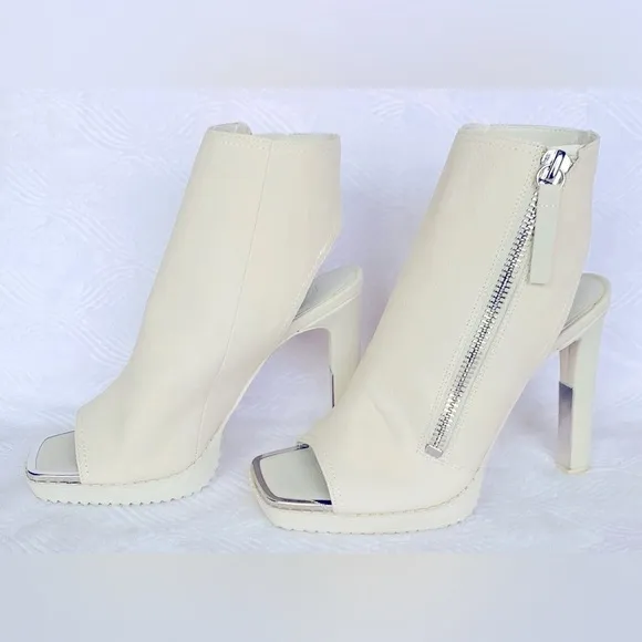 DKNY Malia Stiletto Heels - Vanilla