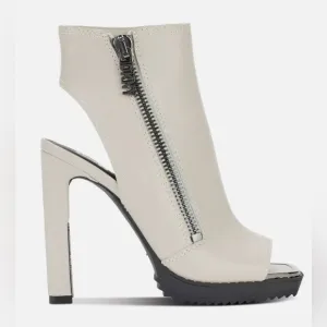DKNY Malia Stiletto Heels - Vanilla
