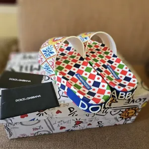 Dolce &amp; Gabbana Geometric Slides Size 37