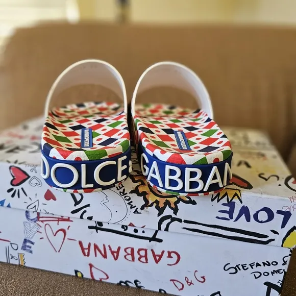 Dolce &amp; Gabbana Geometric Slides Size 37