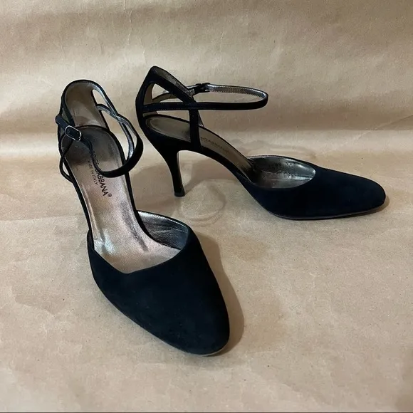 Dolce &amp; Gabbana | Suede Ankle Strap Almond Toe Heels Black Size 7.5 (EU 37.5)