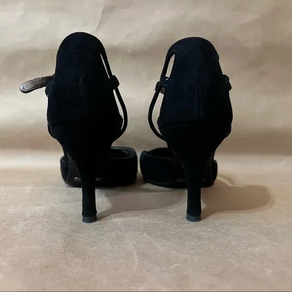 Dolce &amp; Gabbana | Suede Ankle Strap Almond Toe Heels Black Size 7.5 (EU 37.5)