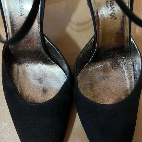 Dolce &amp; Gabbana | Suede Ankle Strap Almond Toe Heels Black Size 7.5 (EU 37.5)