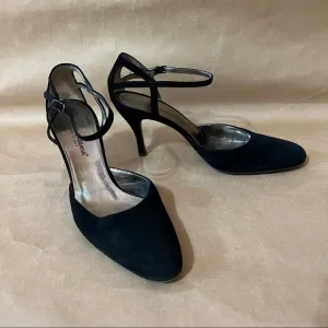 Dolce &amp; Gabbana | Suede Ankle Strap Almond Toe Heels Black Size 7.5 (EU 37.5)