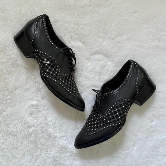 DOLCE VITA 9.5 RARE Women’s Howell Leather Mesh Studded Retro Oxfords • REVOLVE