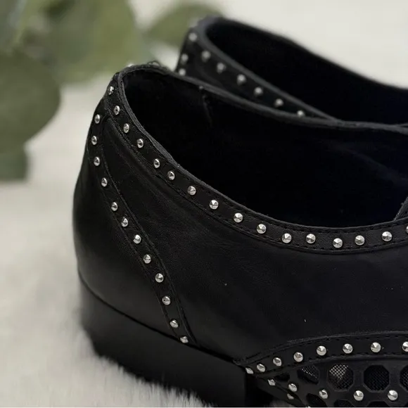 DOLCE VITA 9.5 RARE Women’s Howell Leather Mesh Studded Retro Oxfords • REVOLVE