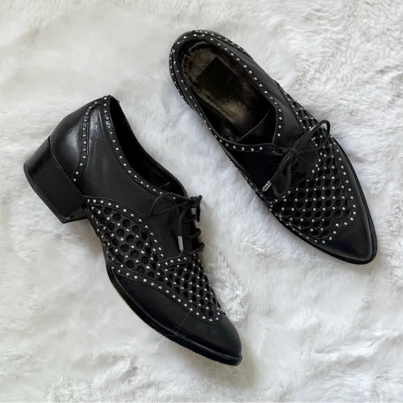 DOLCE VITA 9.5 RARE Women’s Howell Leather Mesh Studded Retro Oxfords • REVOLVE