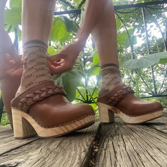 DOLCE VITA Hila Saddle Leather Platform Wooden Heels Sz 9